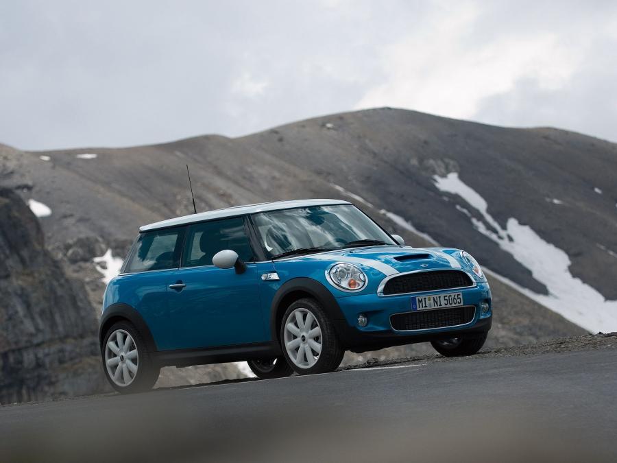  Mini Cooper S 2007 года  (фото 17 из 53)